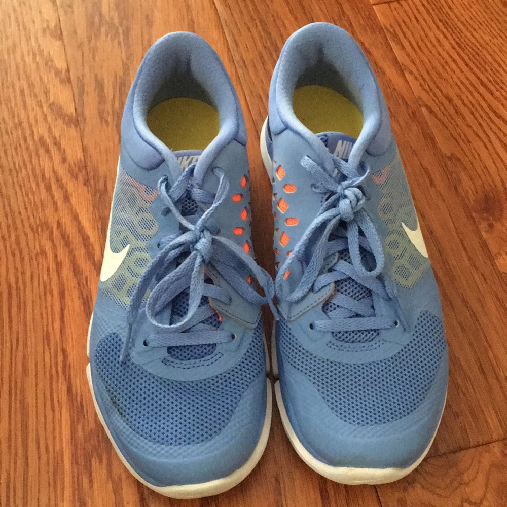 Nike Sneakers Size 7